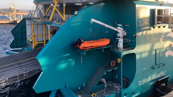 Las navieras reclaman prioridad sobre los nuevos operadores europeos que quieren entrar en el mercado insular