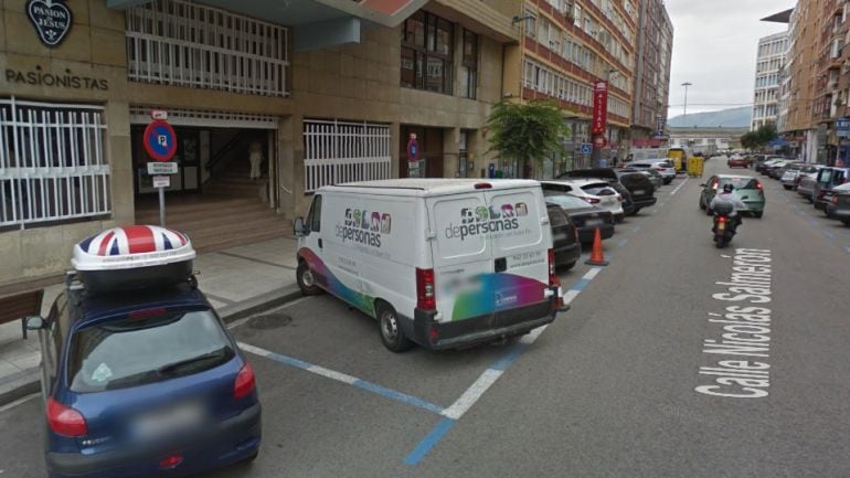 Sede de AMPROS, en la santanderina calle de Nicolás Salmerón.