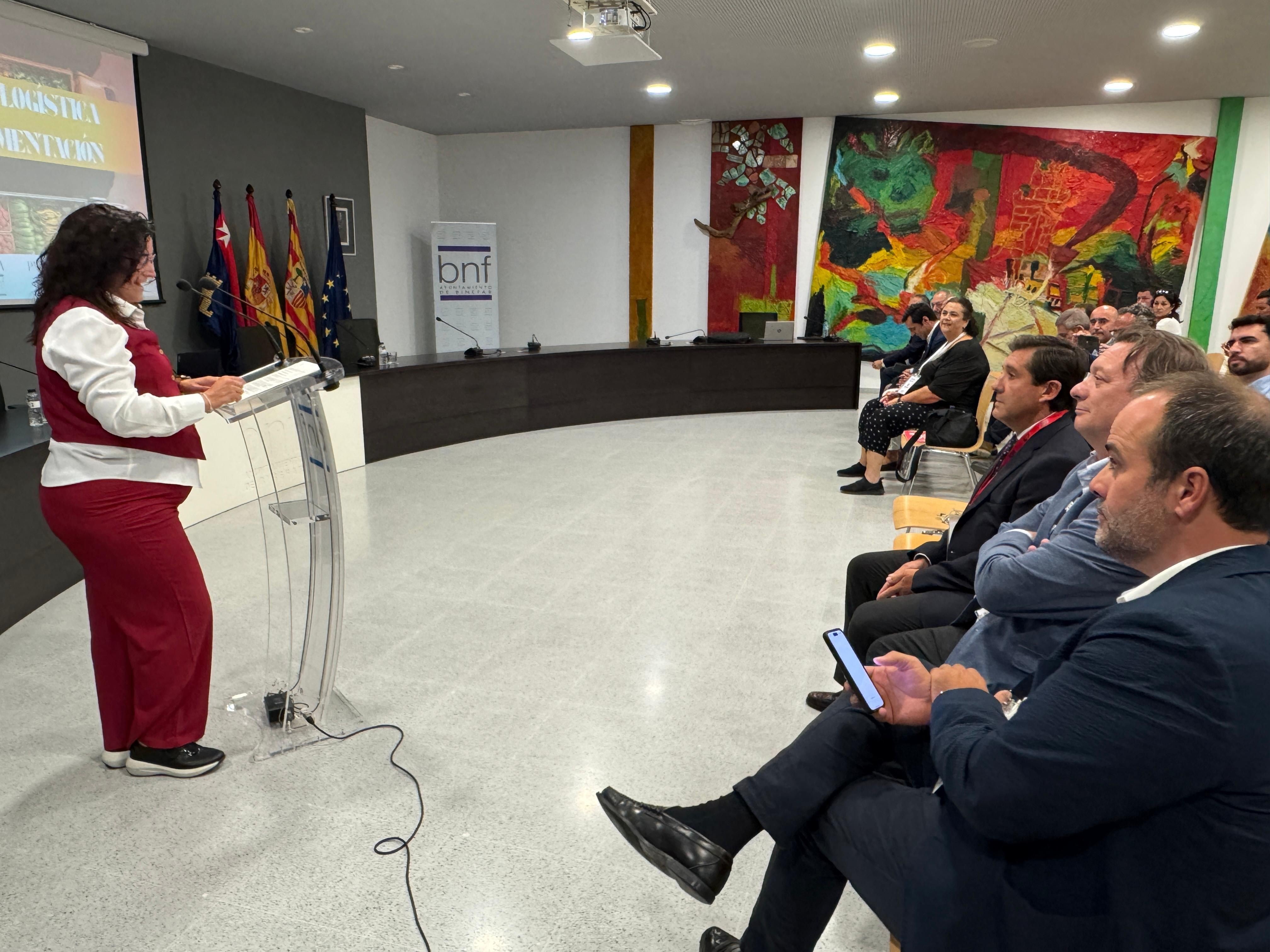 Momento de la intervención de la alcaldesa de Binéfar, Patricia Rivera