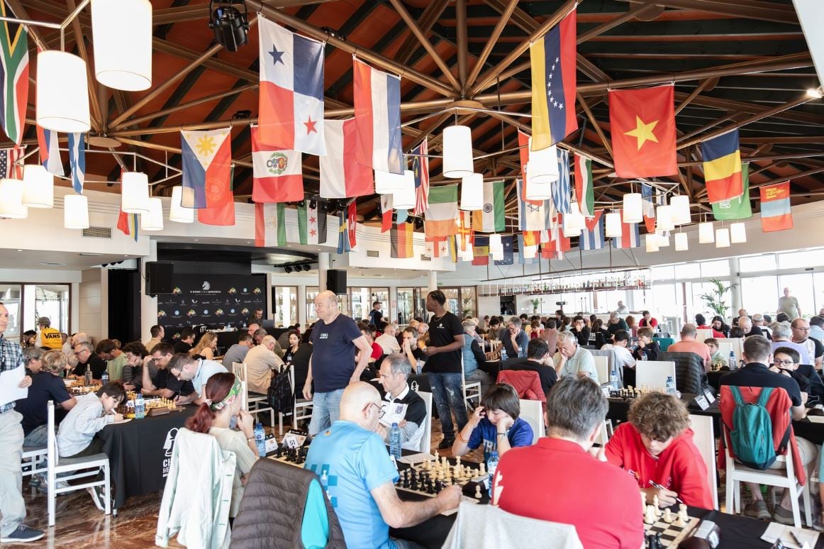 L'Open Chess Menorca segueix avançant i donant sorpreses als diferents taulells.