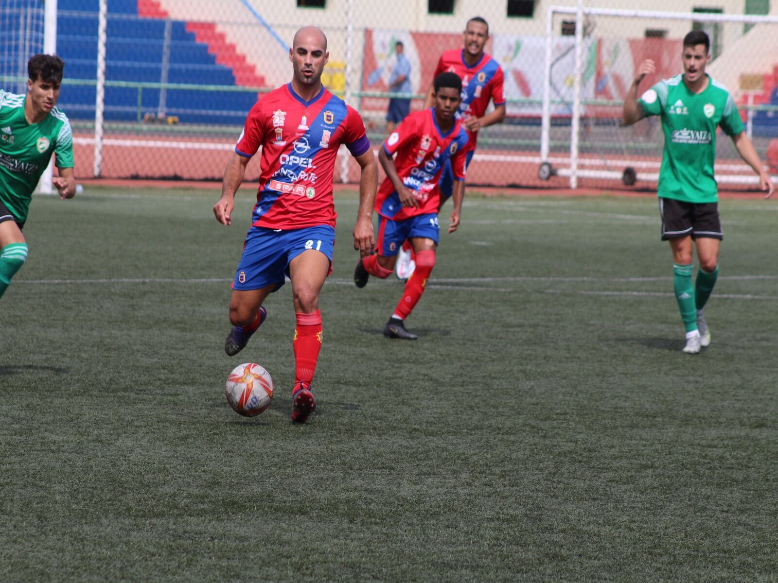 Ayoze Pérez, capitán de la UD Lanzarote, en un partido de la pasada temporada.