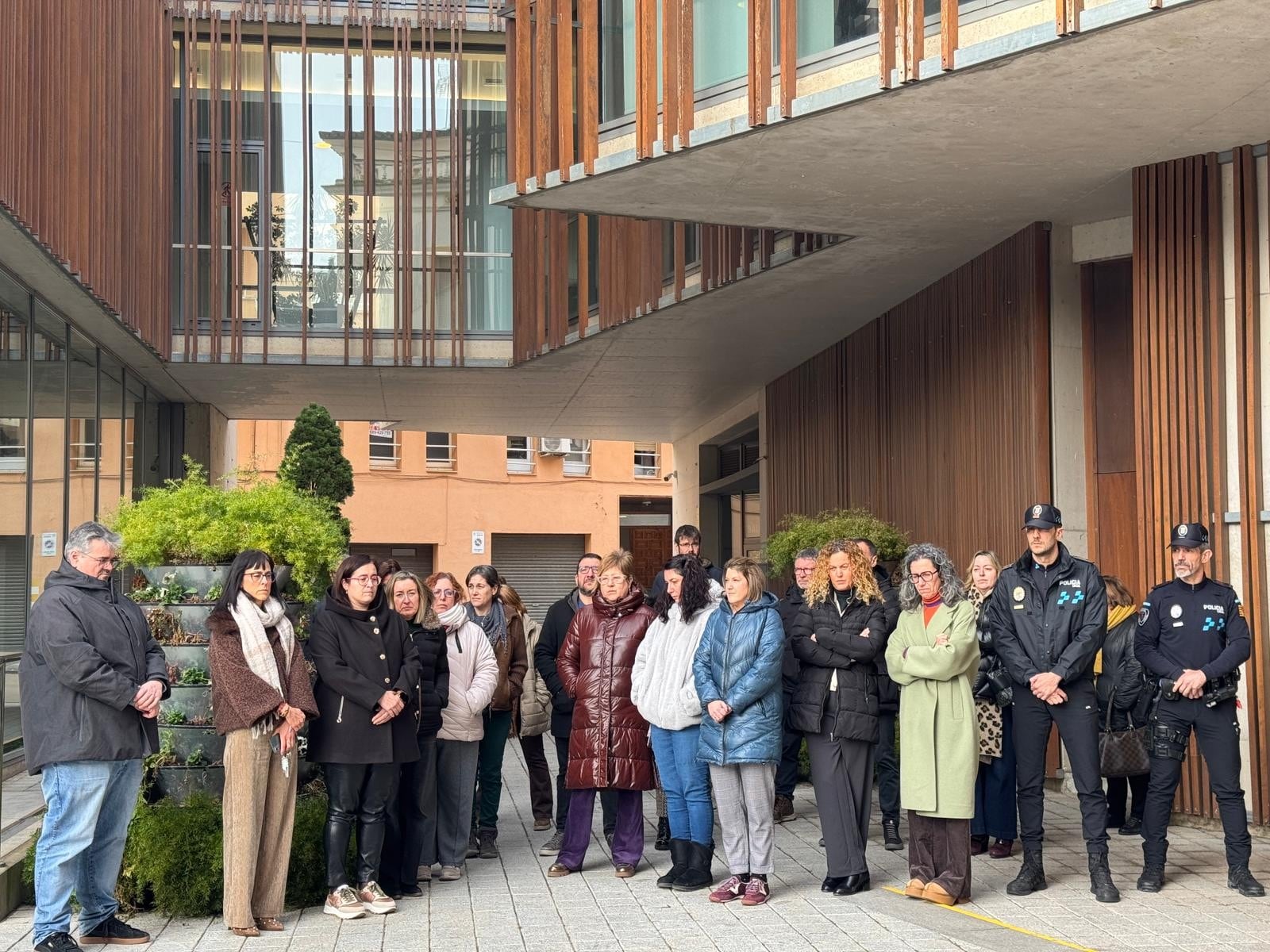 Concentración en Binéfar. Foto: Ayuntamiento de Binéfar 