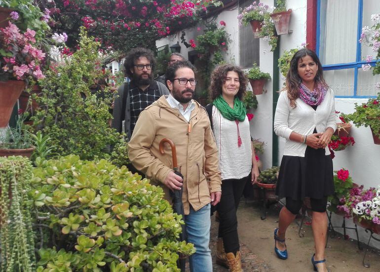 Teresa Rodríguez con David Moscoso, Vicky López y Jorge Hidalgo