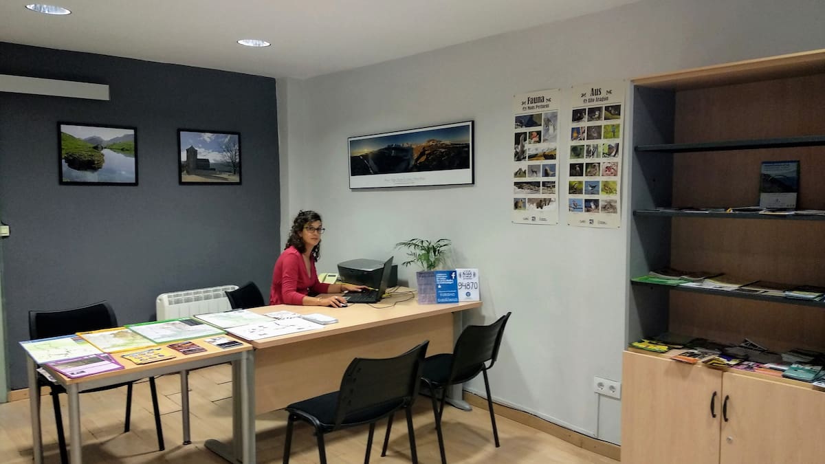 Las oficinas de turismo de Biescas y Sabiñánigo atendieron más de 16.000 consultas