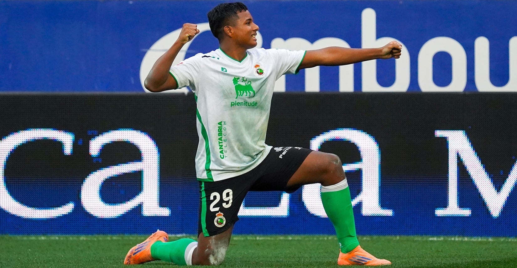 Jeremy celebra su último gol con el Racing.