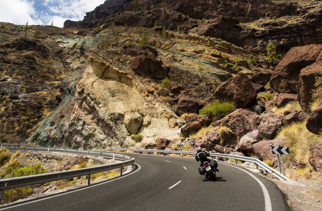 Los motoristas se encontrarán con una nueva señal en los puntos más peligrosos para ellos.