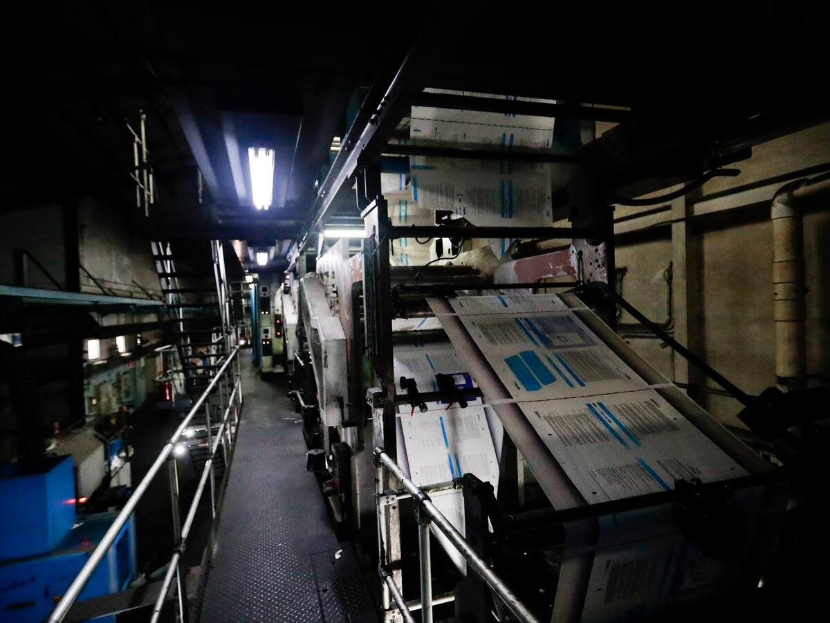 Recorrido por los 115 años del diario 'El Progreso' a través de una exposición en la calle de la Reina, en Lugo