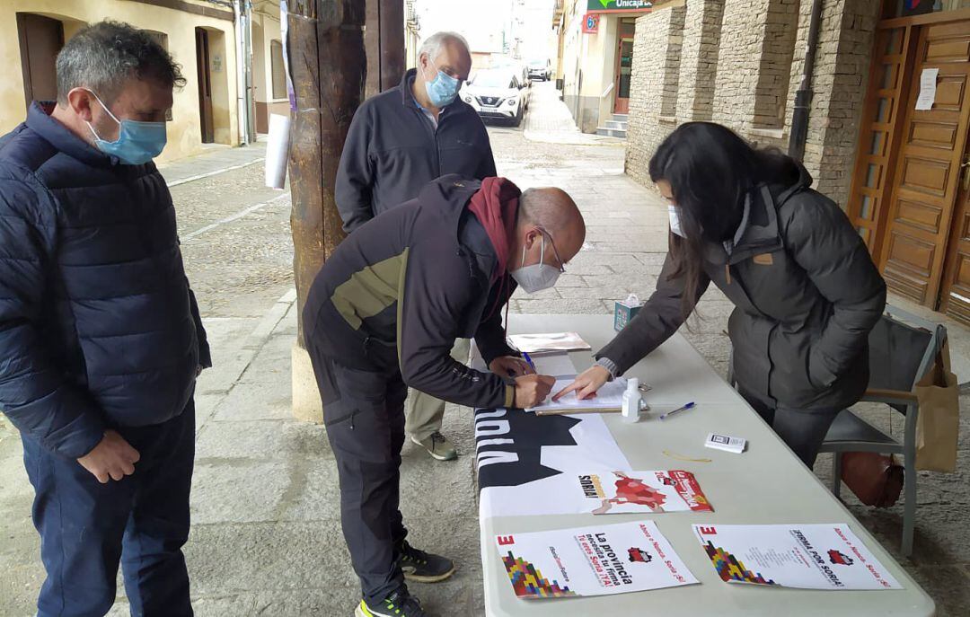 Recogida de avales para Soria Ya