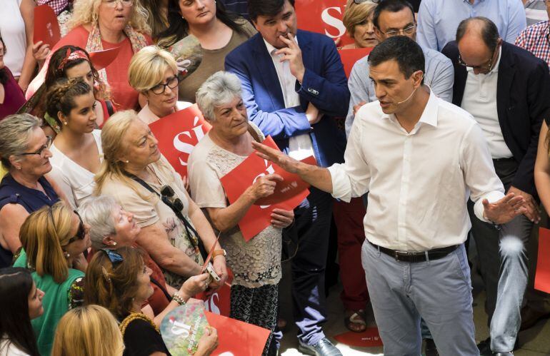 El secretario general del PSOE y candidato a la Presidencia, Pedro Sánchez, durante el acto celebrado en Huelva