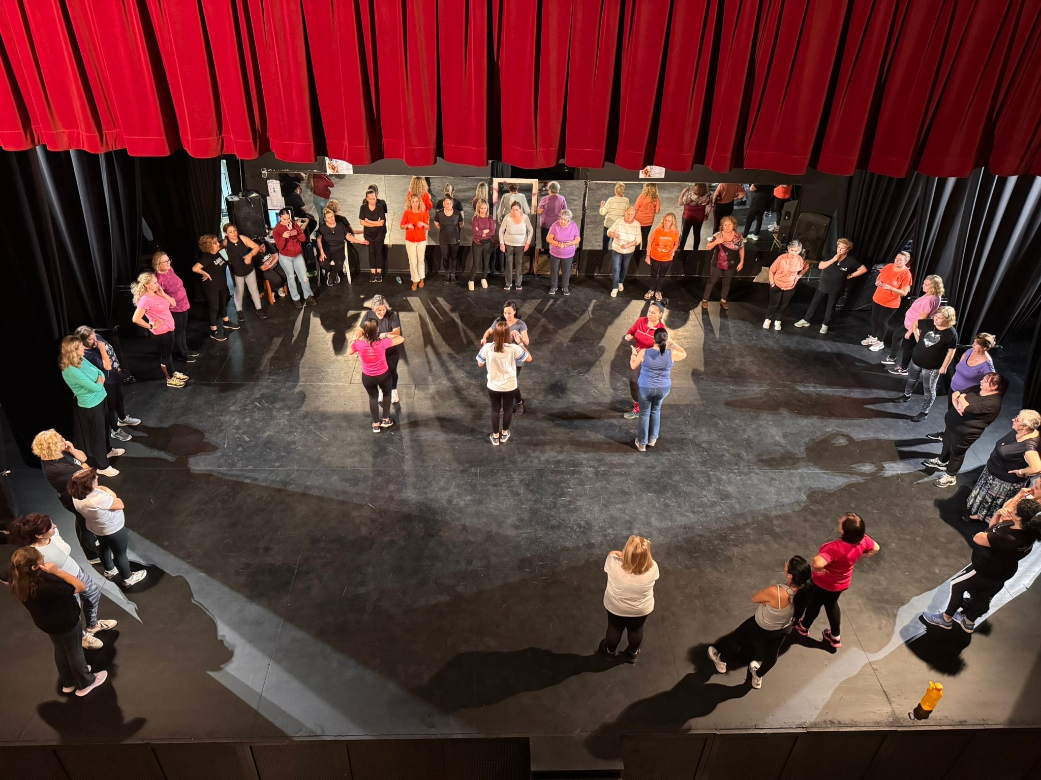 Participantes del Aula de Teatro de Pinos Puente