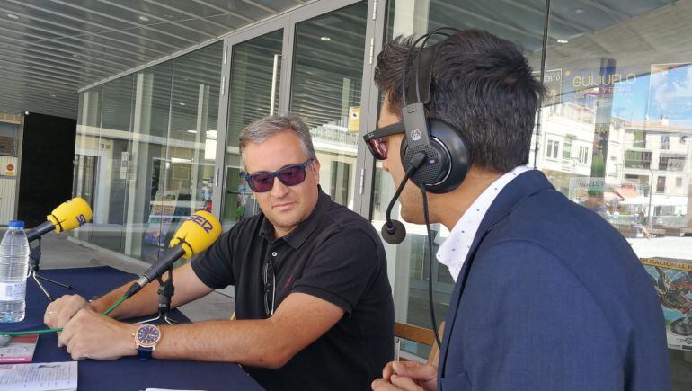 El alcalde de Guijuelo, en la sintonía de la Cadena SER.