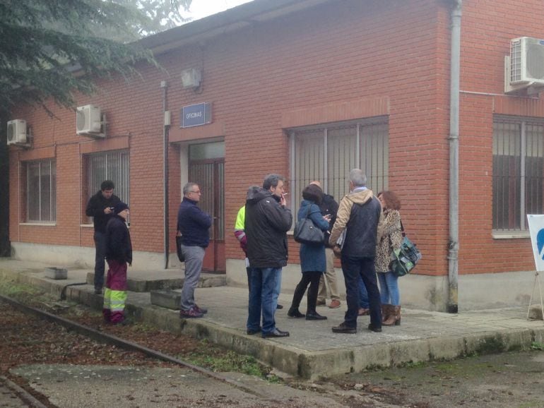 Los representantes sindicales siguen anunciando movilizaciones contra el cierre del Taller Ferroviario de Venta de Baños