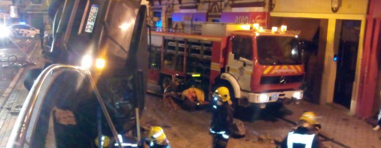 Coche accidentado en Juan Flórez.