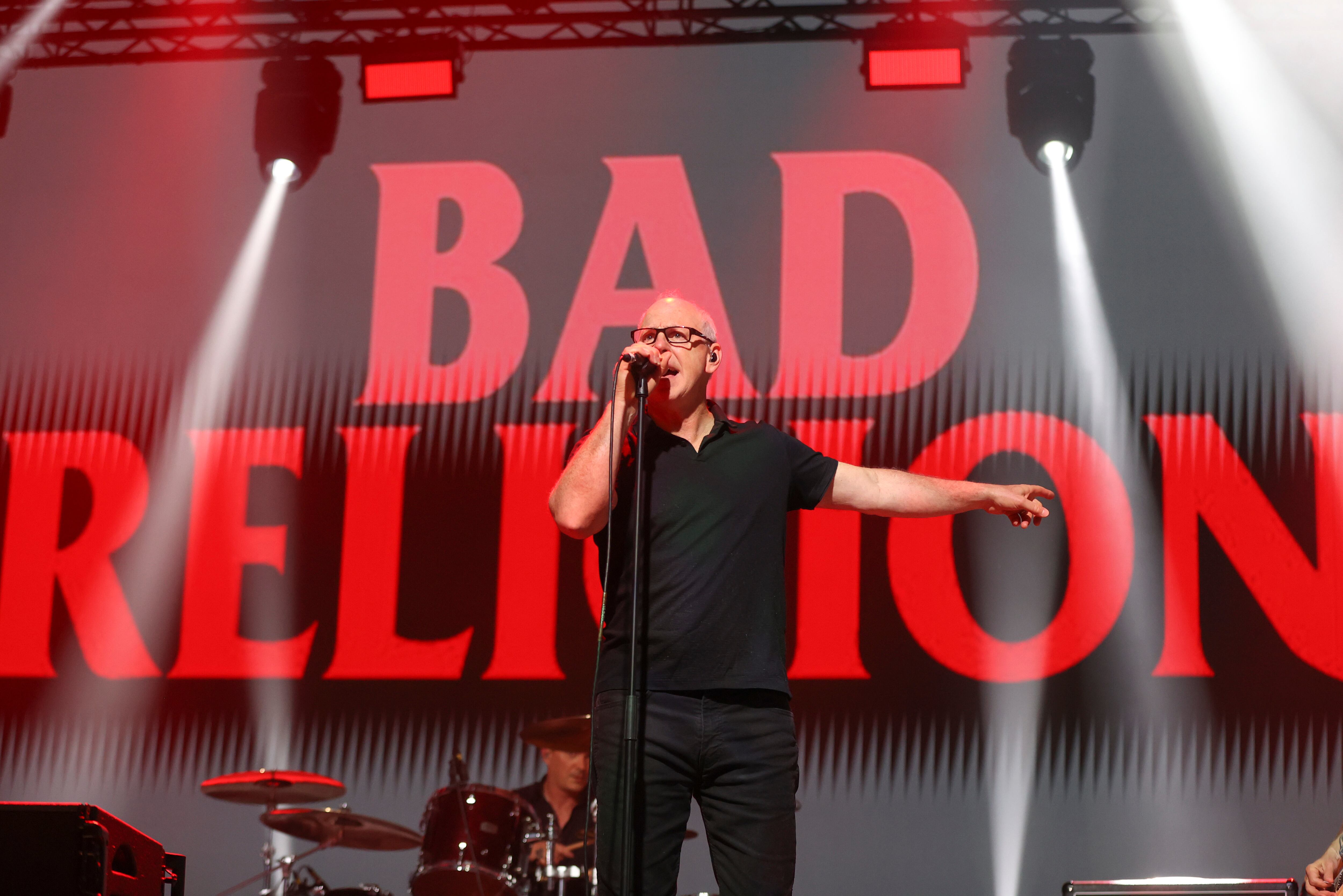 La banda estadounidense de punk rock Bad Religion, durante su actuación en el Festival Primavera Sound de Madrid.