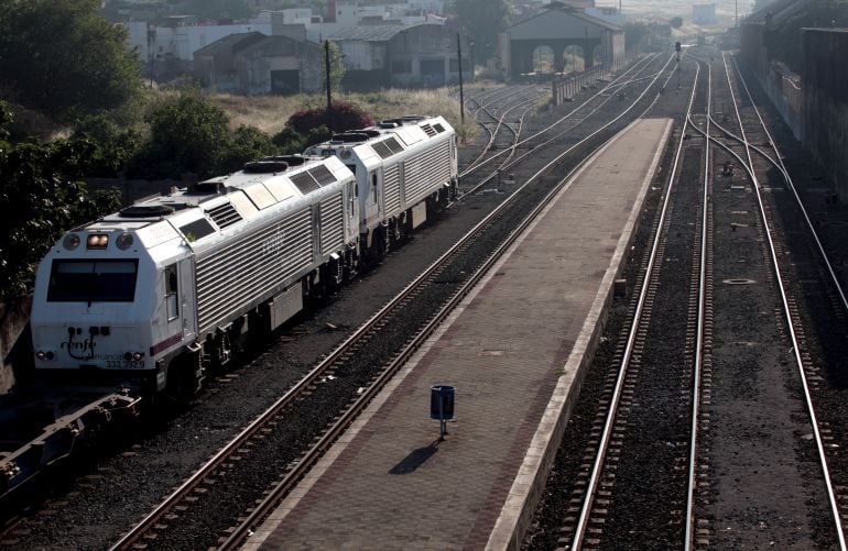 Tren Algeciras-Bobadilla