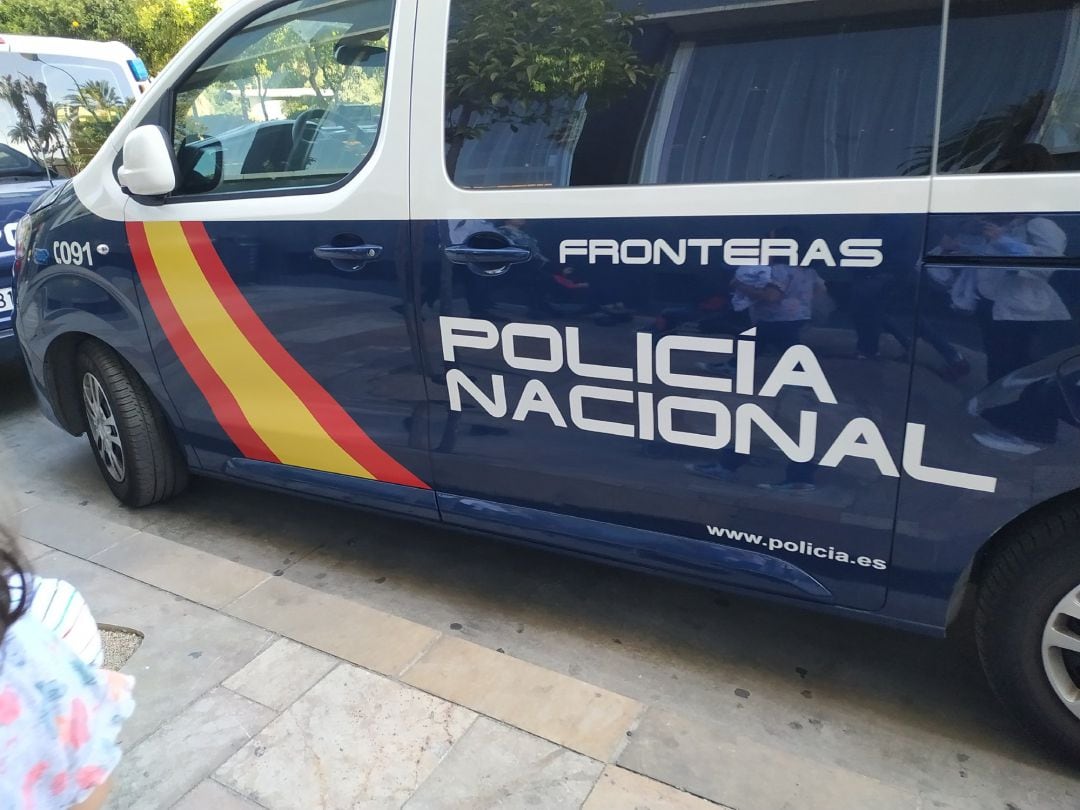 Furgoneta de la Policía Nacional