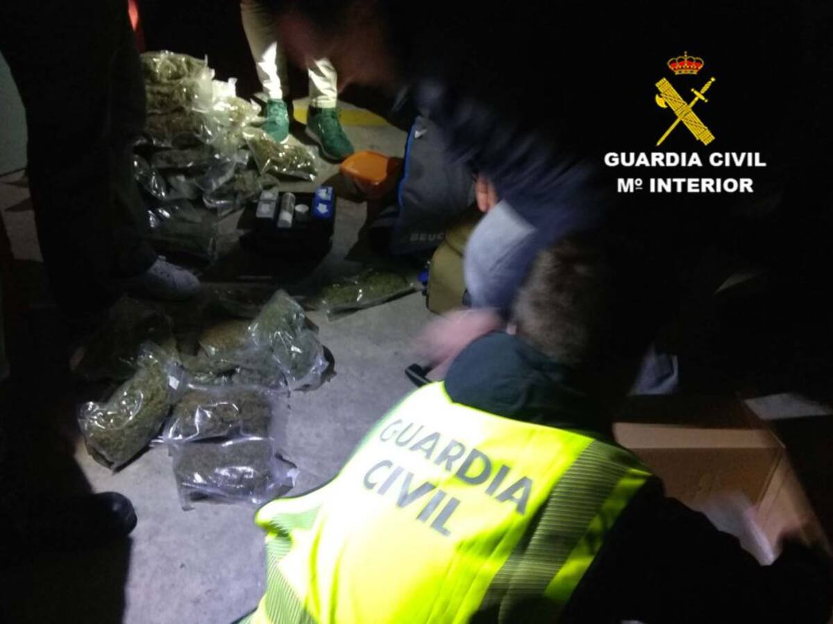 Quatre dels detinguts per tràfic de drogues passen a la presó sense fiança