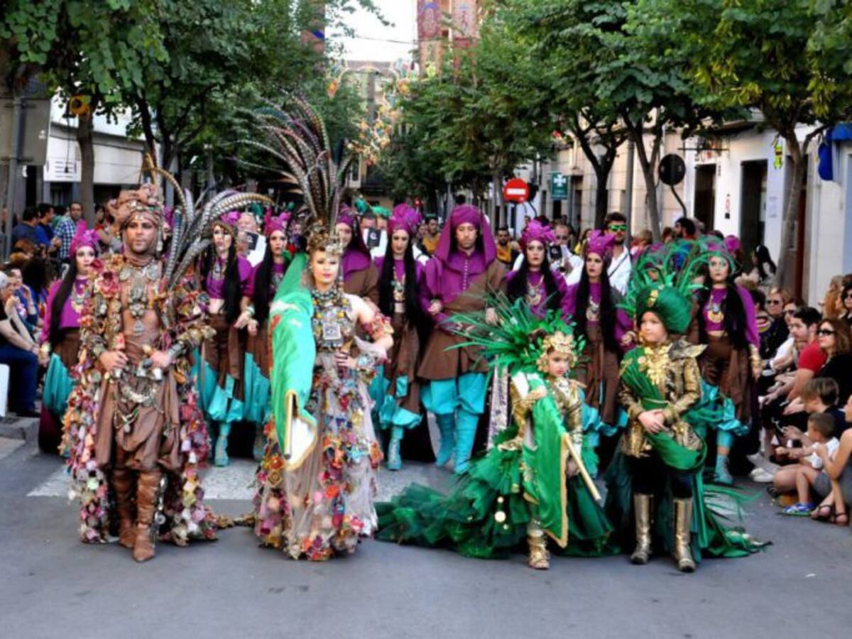 Elda no consigue inscripciones para los paquetes festeros de Moros y Cristianos