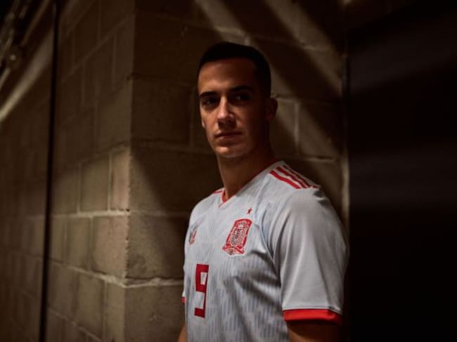 Lucas Vázquez, con la camiseta azul claro