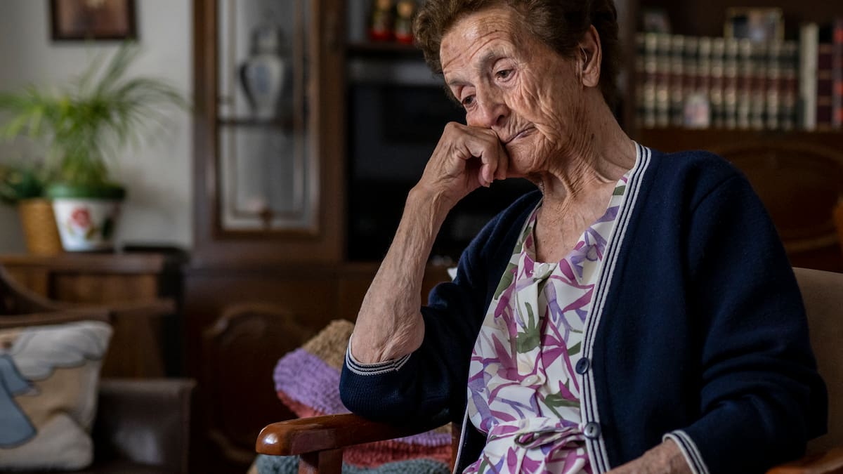 Natalia Ghezzi es psicóloga y coordinadora del Plan Local para la Prevención del Suicidio de Tres Cantos, habla de la soledad no deseada en mayores.