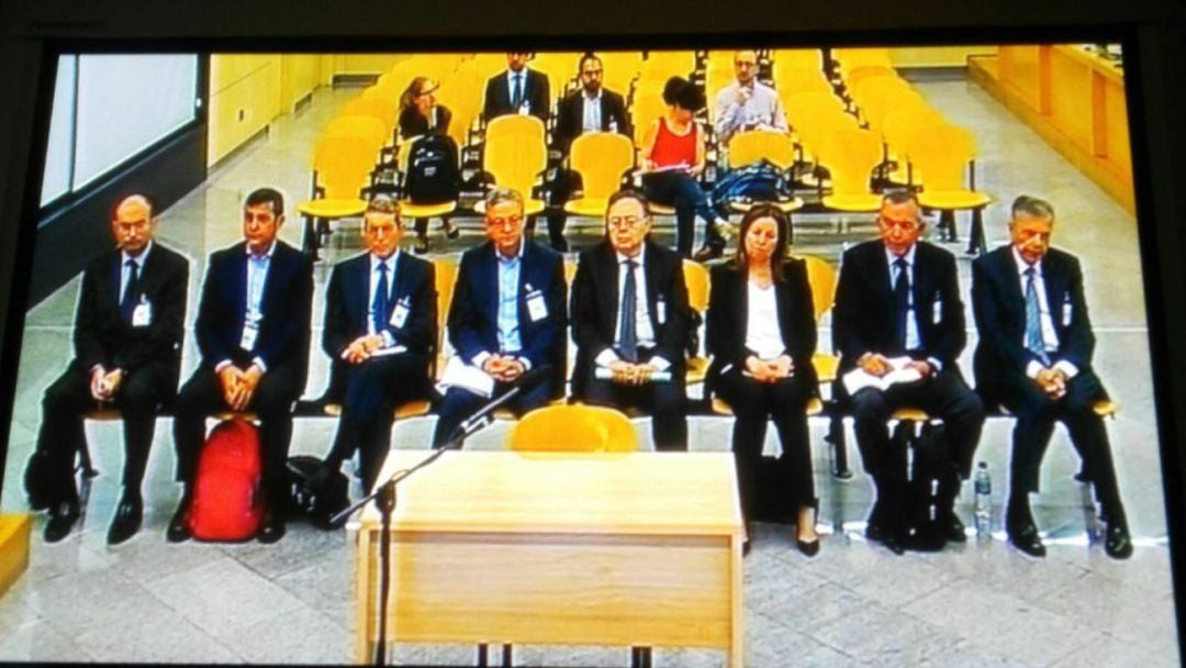 Exdirectivos de la CAM durante uno de los juicios celebrados en la Audiencia Nacional