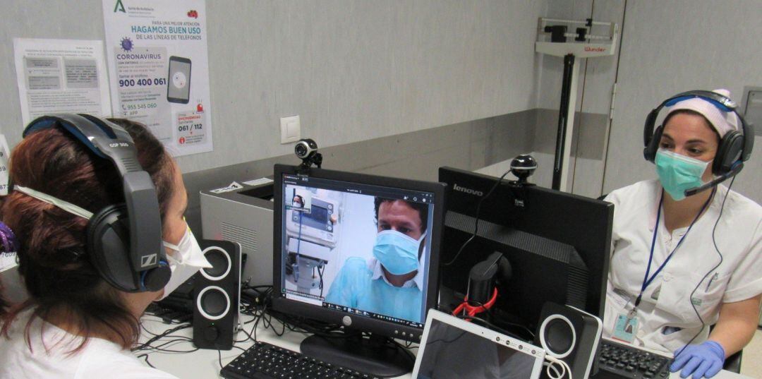 Teleconsulta en un Hospital de Andalucía.