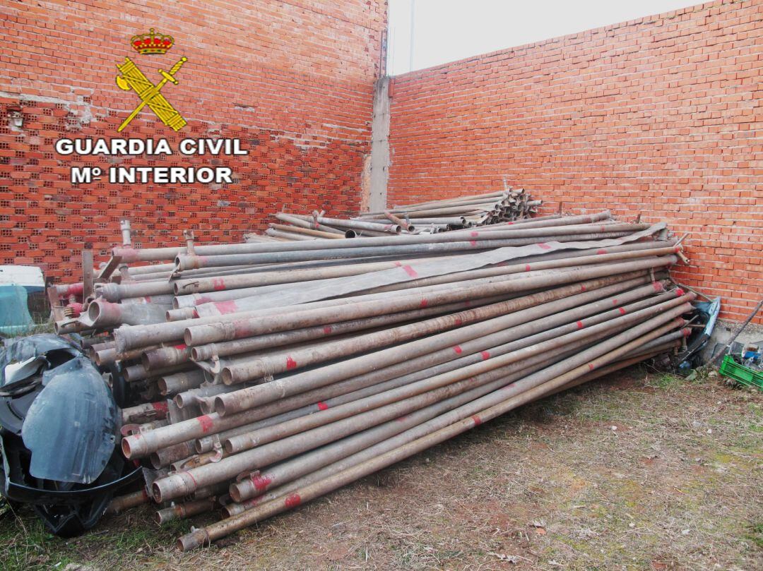 Tuberías intervenidas por la Guardia Civil durante la operación 'Sagras' 
 
 
 