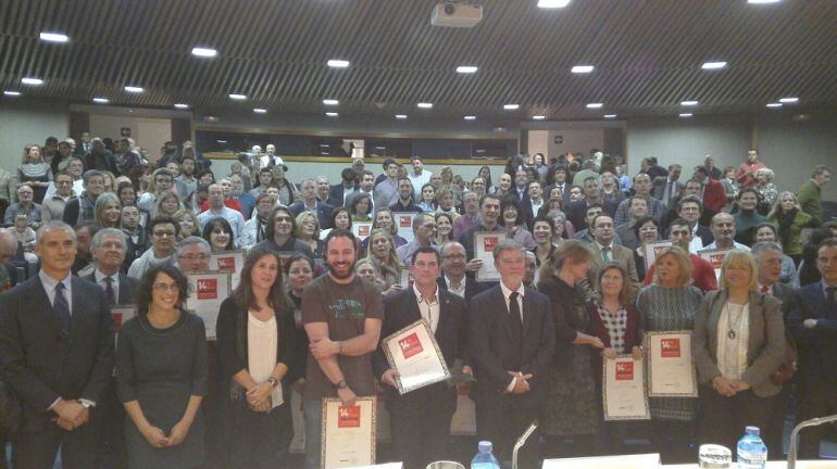Foto de familia de los premiados