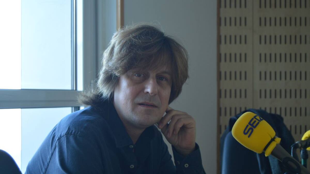 Nacho Vegas presenta en Gijón Violética