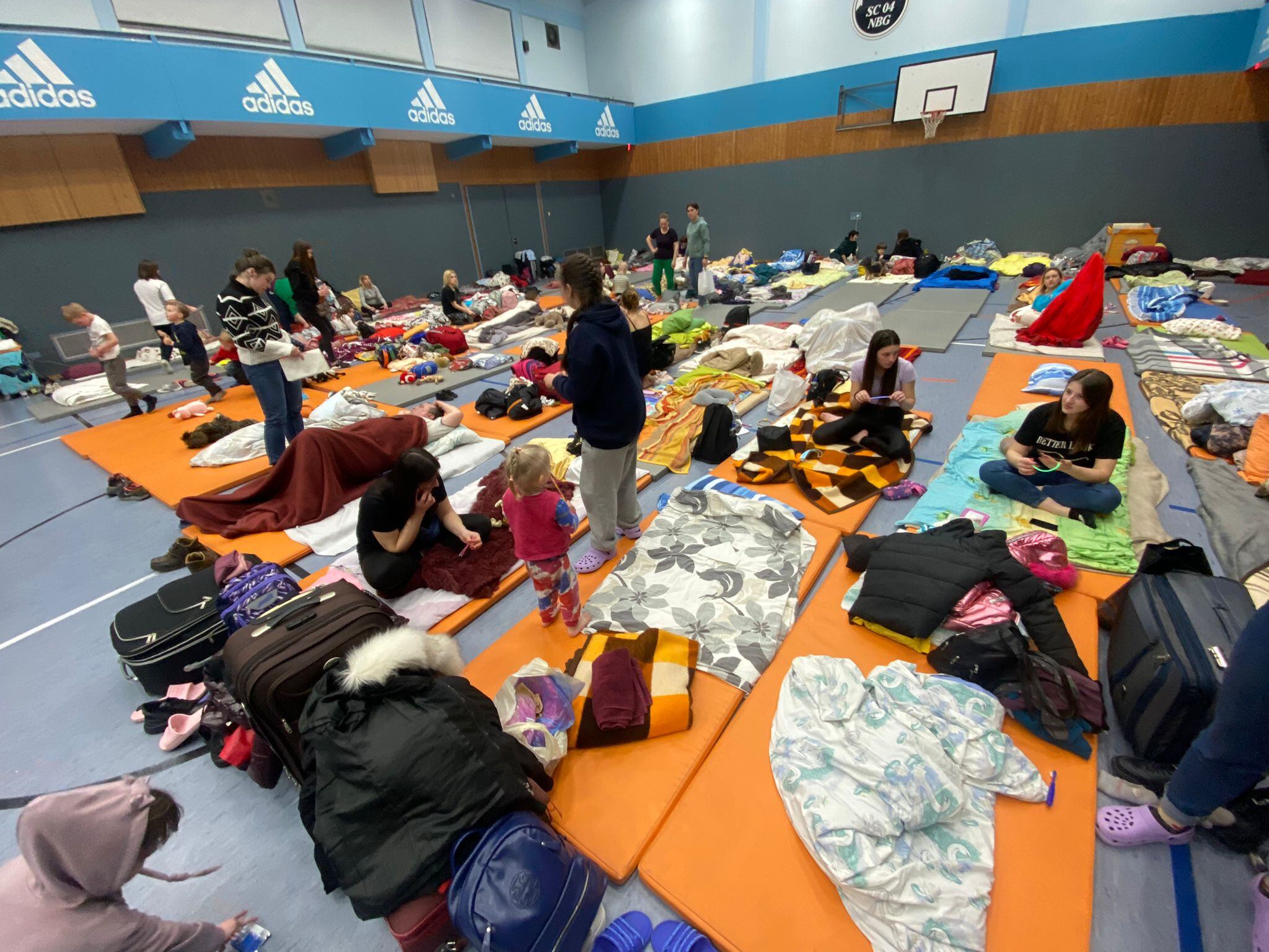 Polideportivo habilitado refugiados. Foto cedida Raúl López