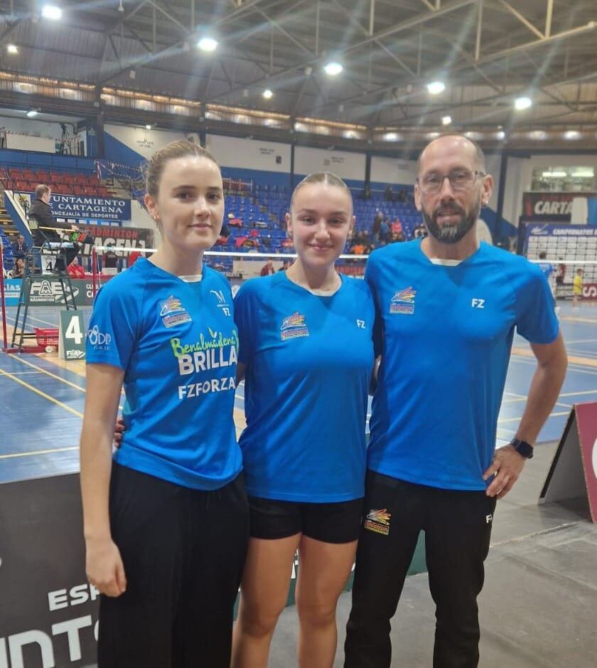 Jugadoras del Club Bádminton Benalmádena que participaron en el Campeonato de España en Cartagena