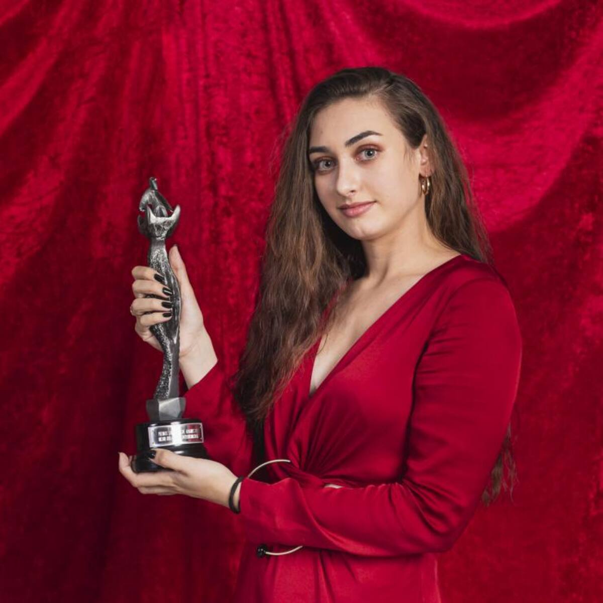 Laura Torrijos-Bescós se hace con el Premio Simón a la Mejor obra por su contribución social