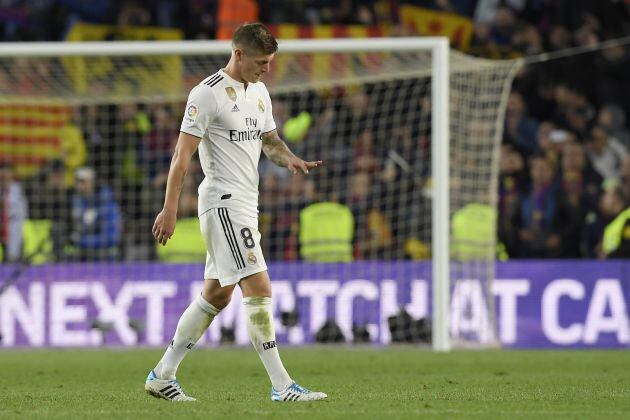 Kross durante el partido en el Camp Nou