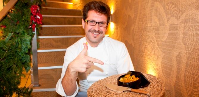 El 'chef manta' dejó el verde oliva del uniforme de la Guardia Civil por el verde pistacho de su restaurante de Murcia.