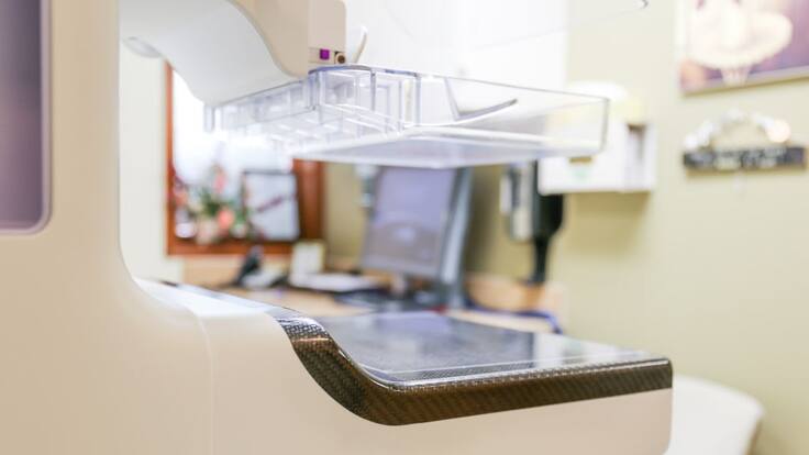 "Con lo que costarán las elecciones se podrían financiar más de mil becas para investigar el cáncer"