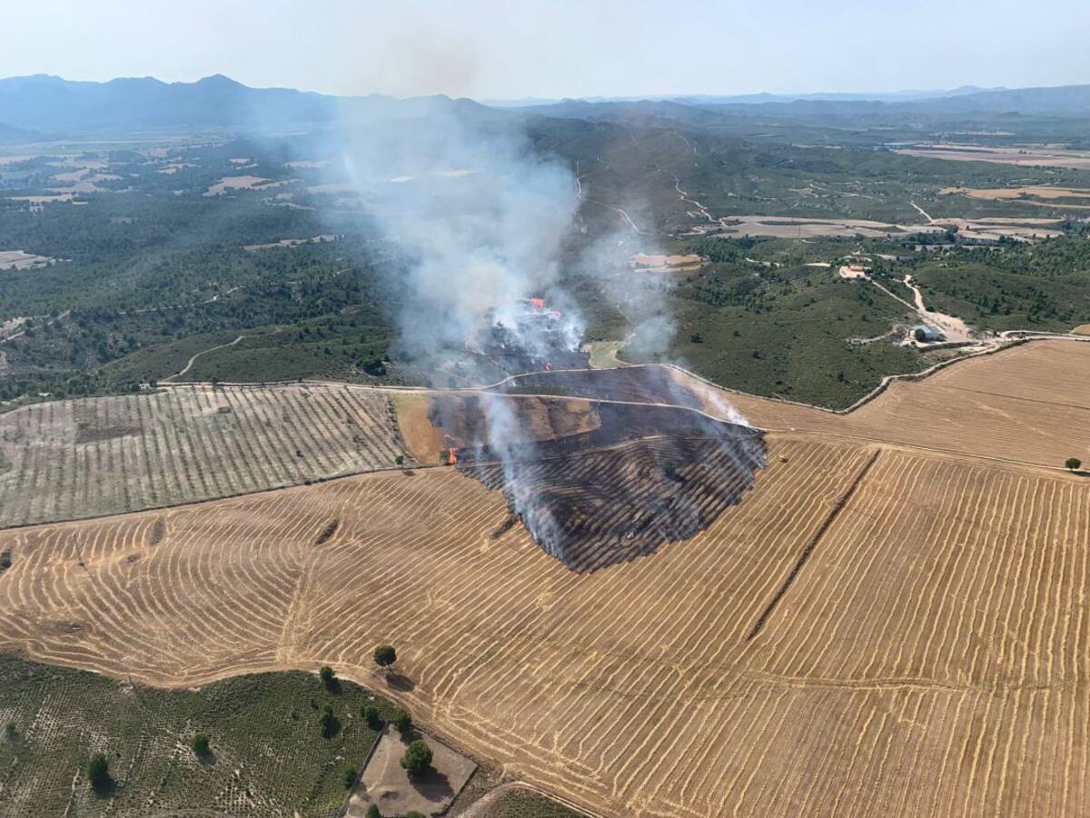Estabilizado el incendio forestal de Moratalla