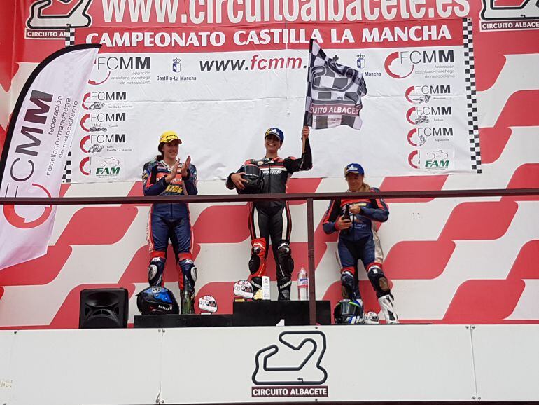 María Bellod sigue progresando en su carrera como piloto de motociclismo