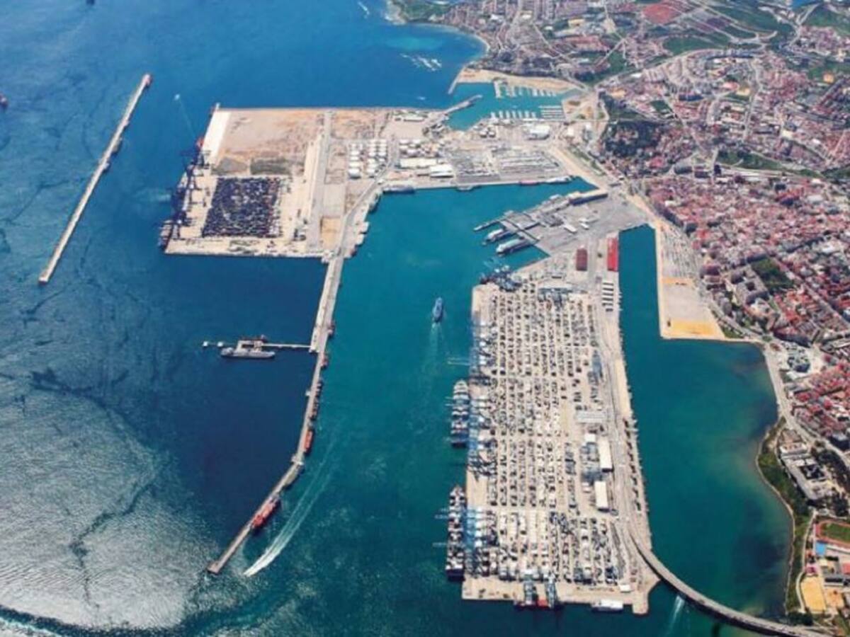 Fallece un tripulante de origen griego en el puerto de Algeciras