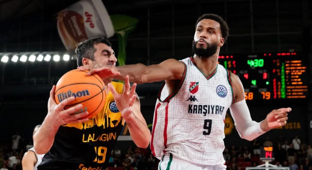 James Webb en su partido de BCL ante Tenerife