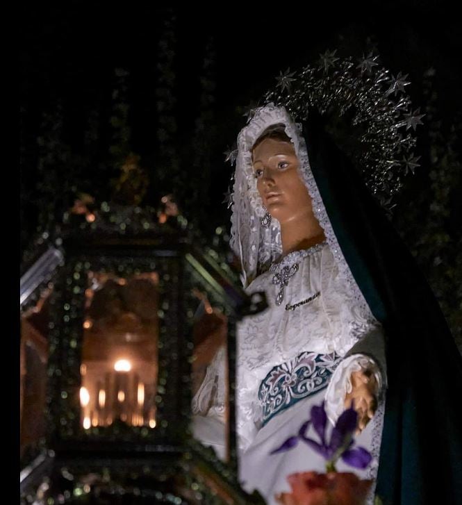 Virgen Esperanza en la Resurrección del Santo Sepulcro.