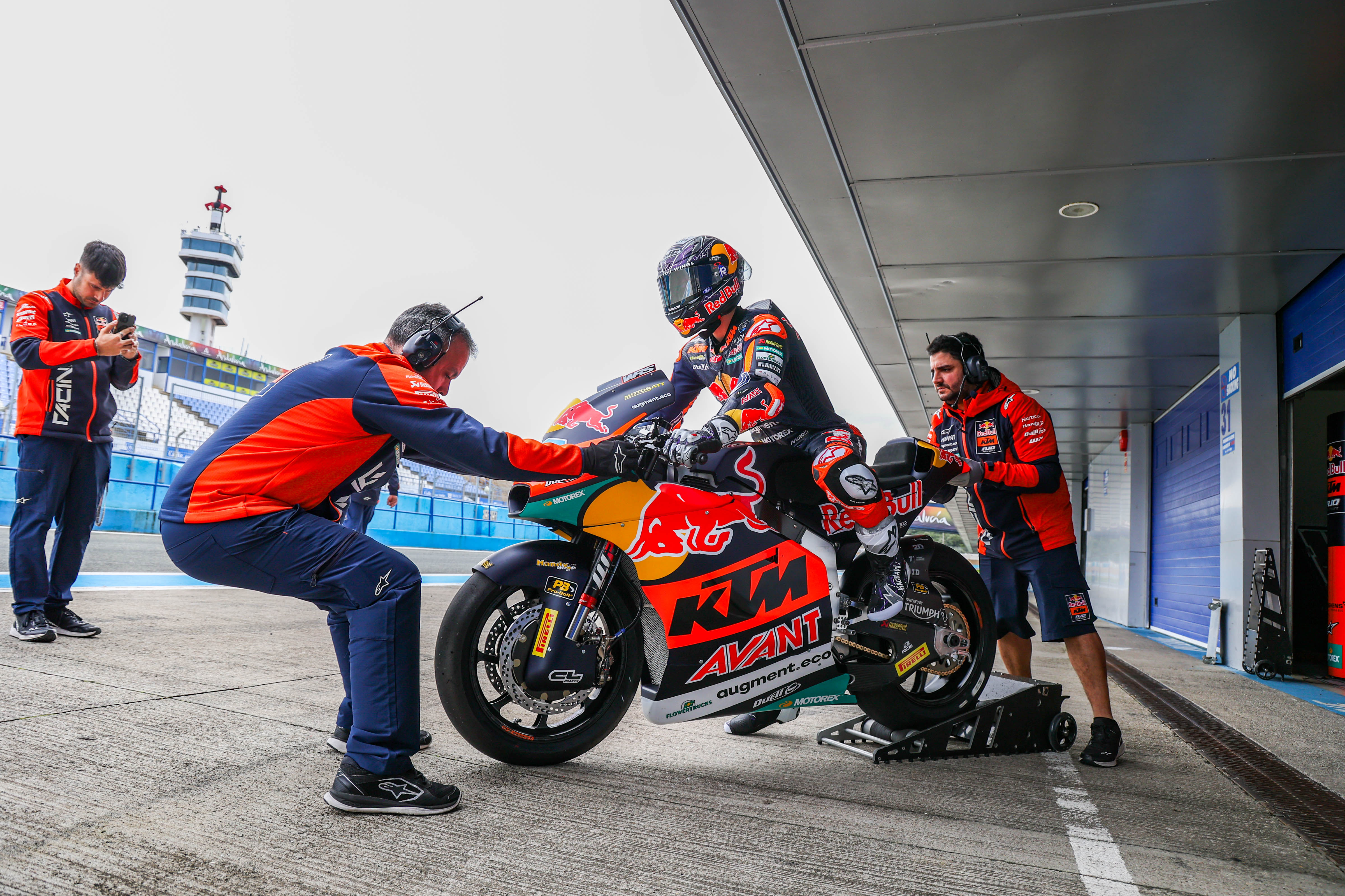 Entrenamientos de Moto2 en el Circuito de Jerez