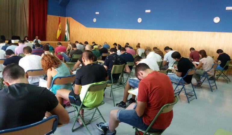 Momento de la primera prueba, examen teorico y casoi práctico