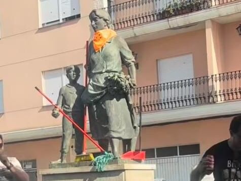 Vandalización del monumento a la Dona Treballadora de Nules
