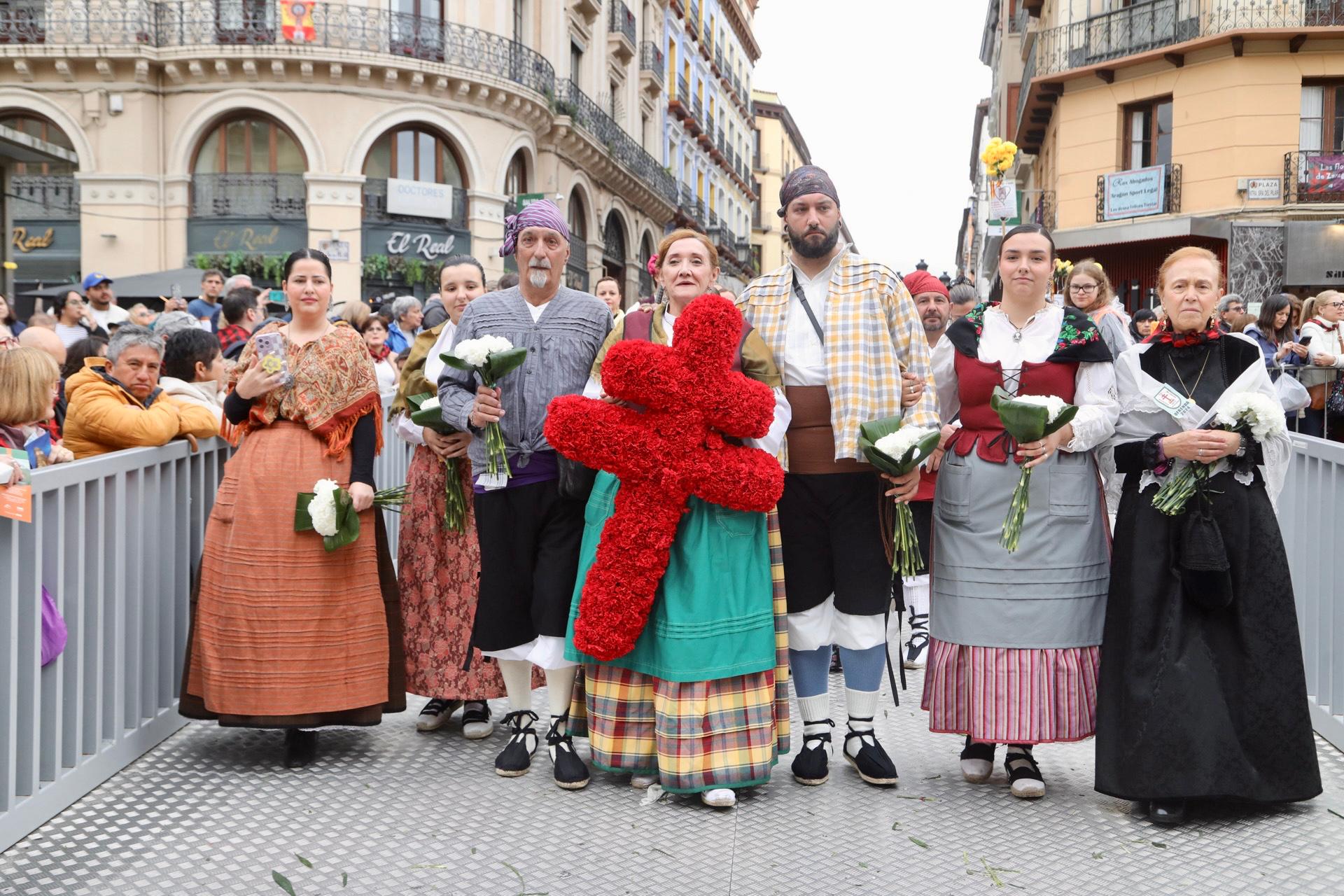 Ofrenda de Flores 2024 Zaragoza: la Cruz de Lorena