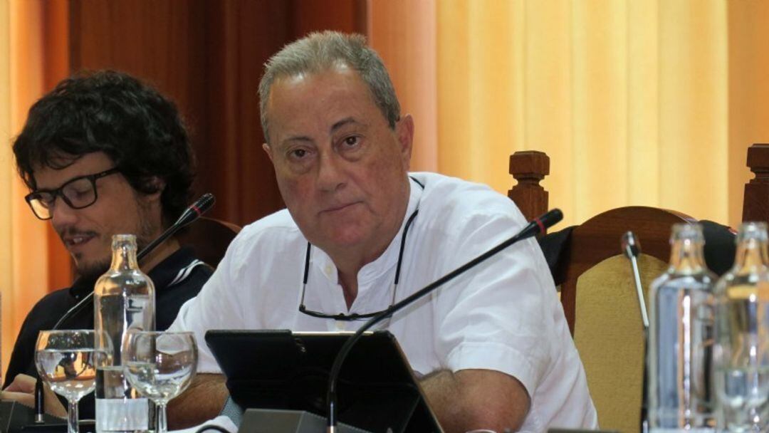 Juan Manuel Sosa en uno de los plenos del Cabildo de Lanzarote.