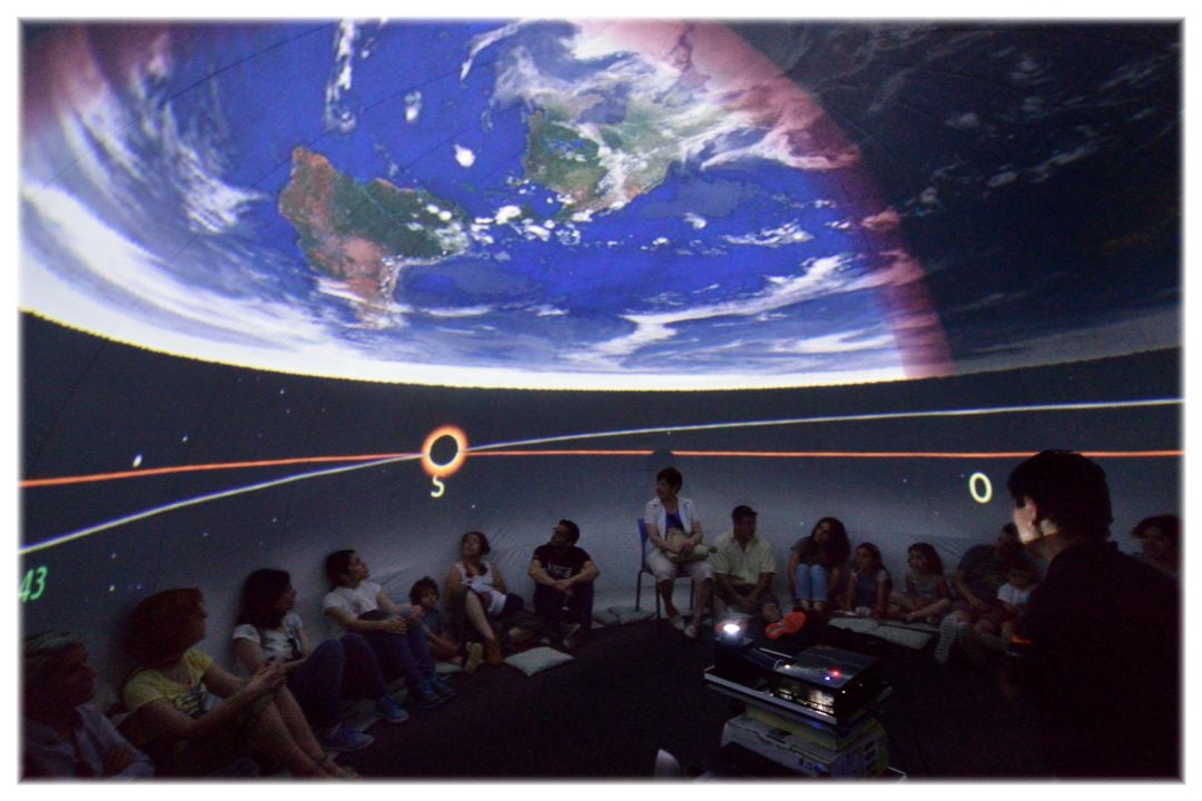 Interior del Planetario de Expoastronómica