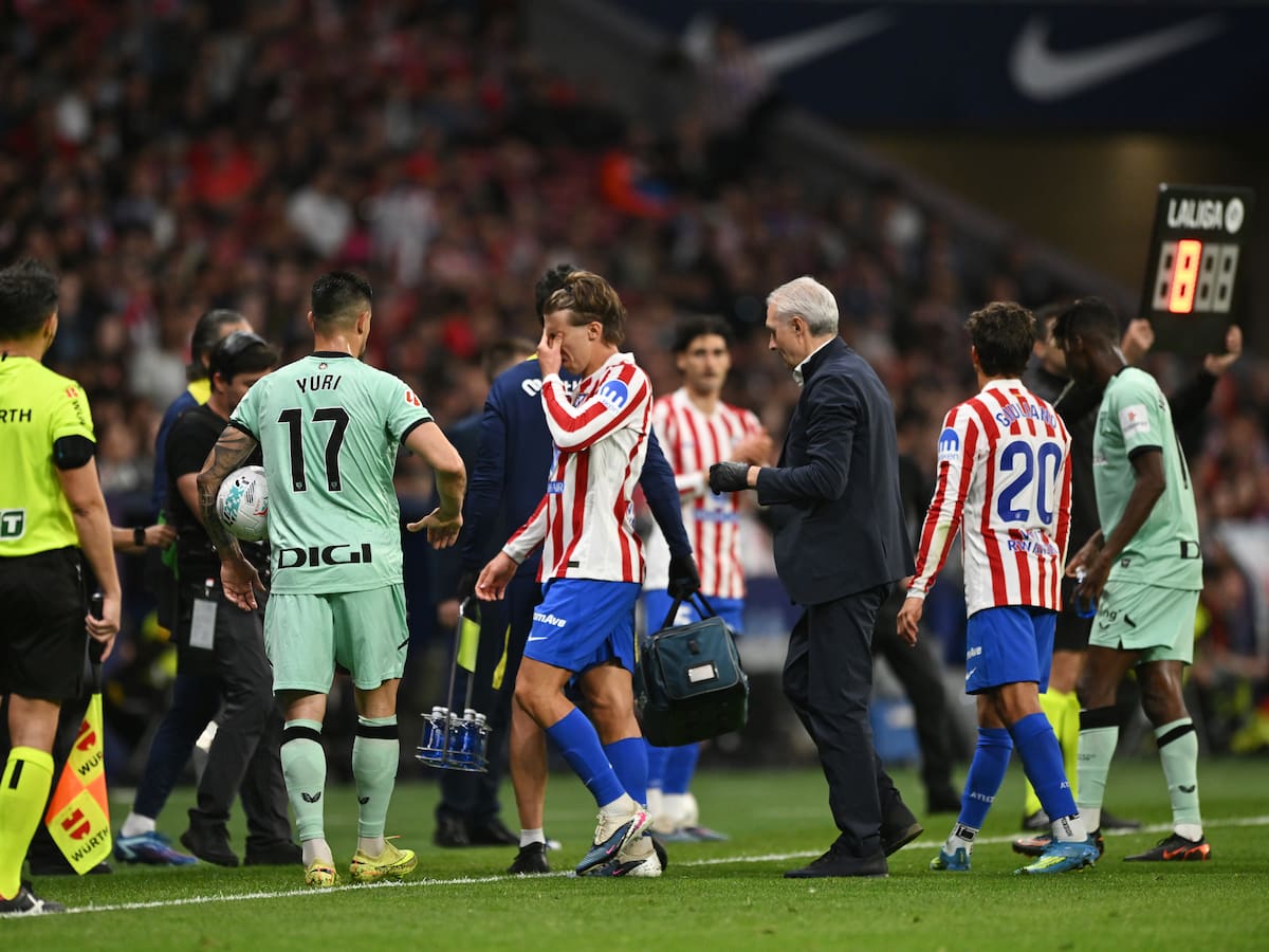 El dolor de Pablo Barrios con el Atlético: se marcha lesionado el día en el que volvía a la titularidad