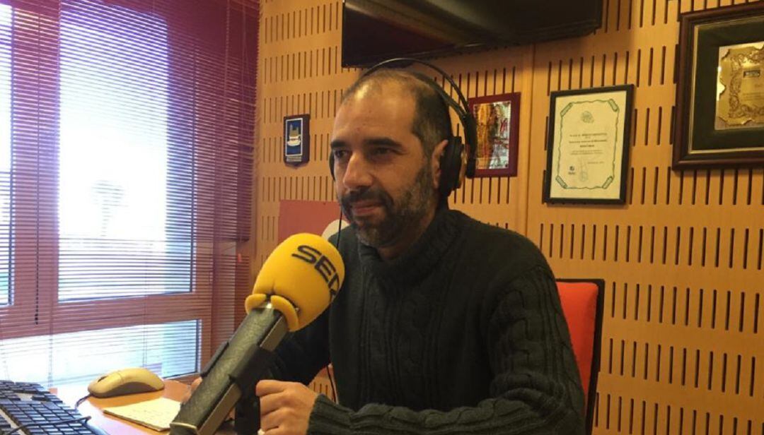 El alcalde de Puerto Real, Antonio Romero, en los estudios de Radio Cádiz