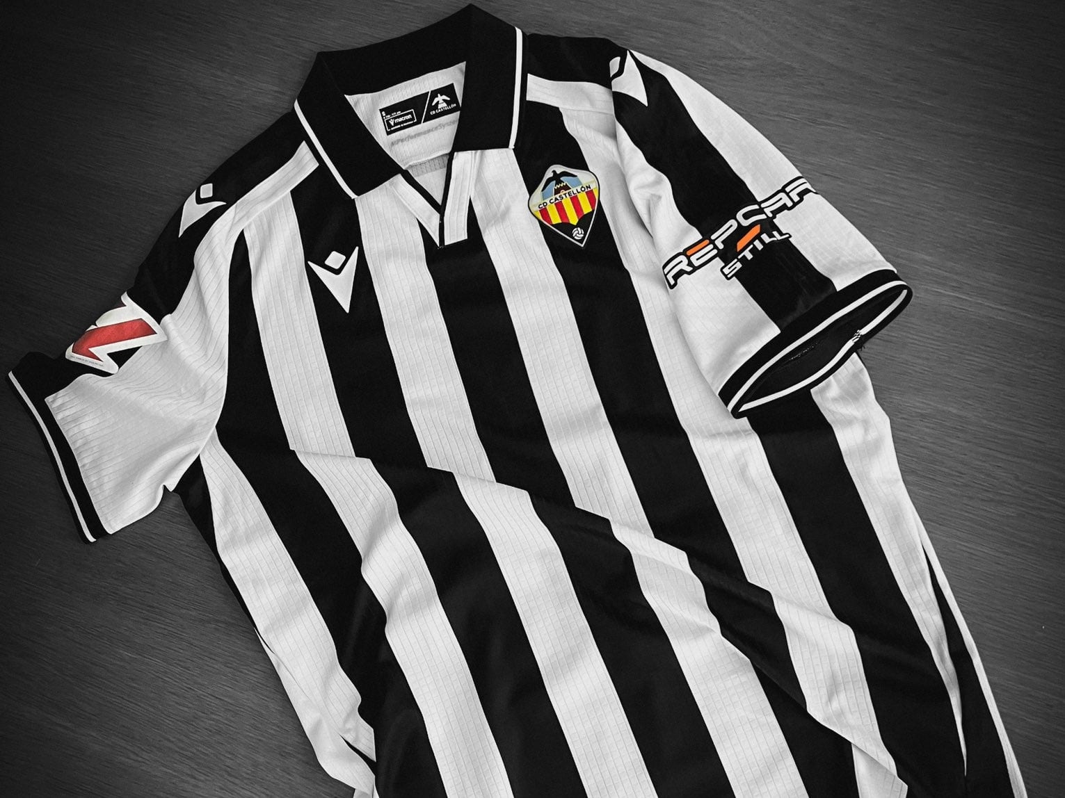 El CD Castellón lanza la nueva camiseta para la temporada 2024/25