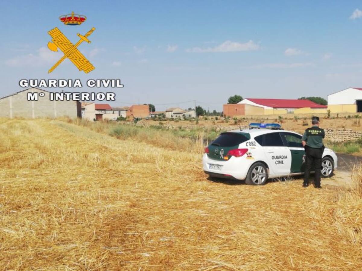 La Guardia Civil detiene a una persona e investiga a otra por tres robos con fuerza en naves agrícolas